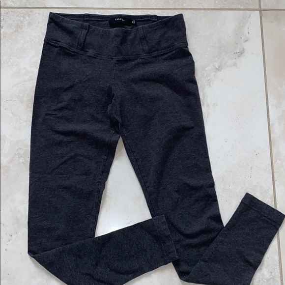 Aritzia Talula Dark Gray Leggings - Size XS - Picture 1 of 6
